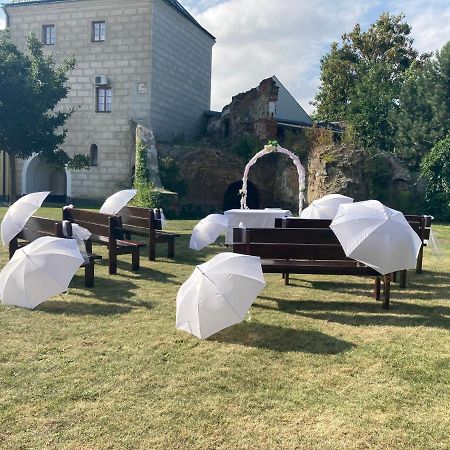 Penzion A Pivnice Varna Velká Bystřice Екстериор снимка