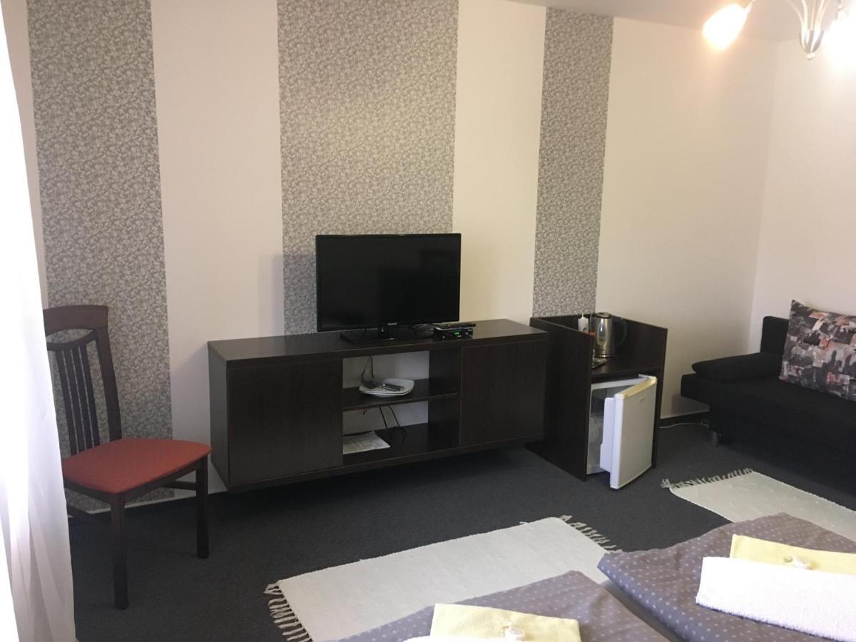 Penzion A Pivnice Varna Velká Bystřice Екстериор снимка