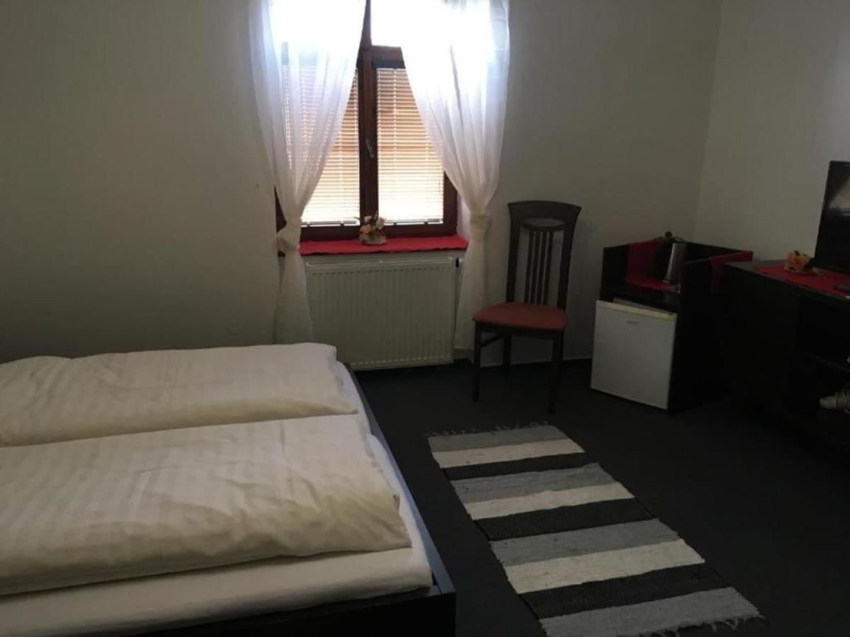 Penzion A Pivnice Varna Velká Bystřice Екстериор снимка