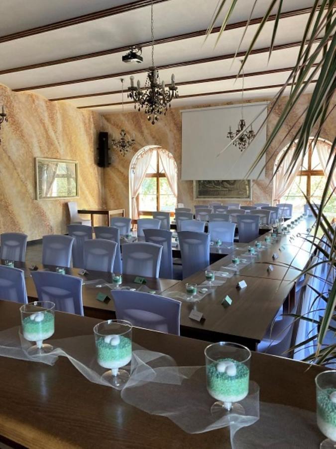 Penzion A Pivnice Varna Velká Bystřice Екстериор снимка